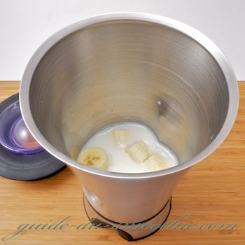 Puis placez les aliments en vrac dans le blender